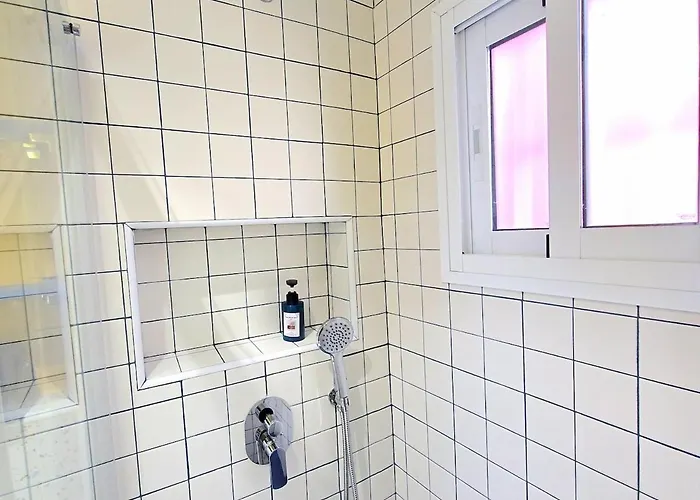 Sunshine Blue Skies And Seaview 2 Bedroom Seasonal Pool Free Wifi And Dedicated Workspace By Namaste Elite *