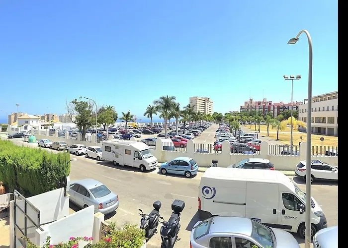 Sunshine Blue Skies And Seaview 2 Bedroom Seasonal Pool Free Wifi And Dedicated Workspace By Namaste Elite * Torremolinos