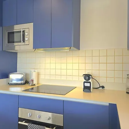 Sunshine Blue Skies And Seaview 2 Bedroom Seasonal Pool Free Wifi And Dedicated Workspace By Namaste Elite Apartament Torremolinos