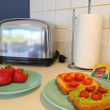 Sunshine Blue Skies And Seaview 2 Bedroom Seasonal Pool Free Wifi And Dedicated Workspace By Namaste Elite * Torremolinos