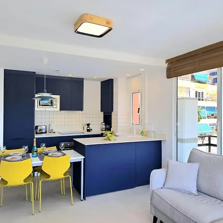 Sunshine Blue Skies And Seaview 2 Bedroom Seasonal Pool Free Wifi And Dedicated Workspace By Namaste Elite דירה *