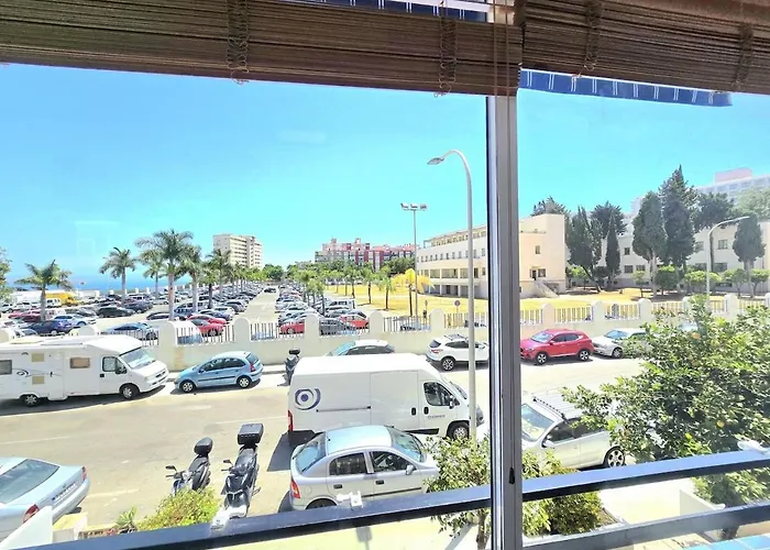 Sunshine Blue Skies And Seaview 2 Bedroom Seasonal Pool Free Wifi And Dedicated Workspace By Namaste Elite Торремолинос