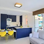 Sunshine Blue Skies And Seaview 2 Bedroom Seasonal Pool Free Wifi And Dedicated Workspace By Namaste Elite Daire *
