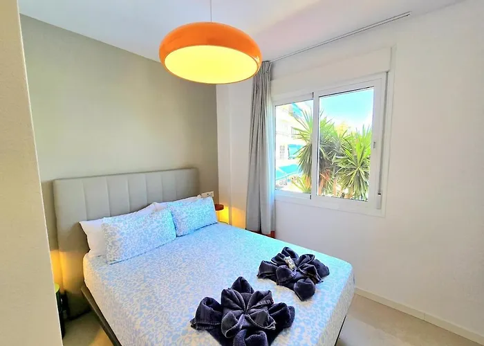 Appartement Sunshine Blue Skies And Seaview 2 Bedroom Seasonal Pool Free Wifi And Dedicated Workspace By Namaste Elite *