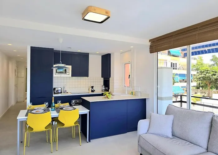 Sunshine Blue Skies And Seaview 2 Bedroom Seasonal Pool Free Wifi And Dedicated Workspace By Namaste Elite Appartement *