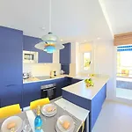 Apartment Sunshine Blue Skies And Seaview 2 Bedroom Seasonal Pool Free Wifi And Dedicated Workspace By Namaste Elite